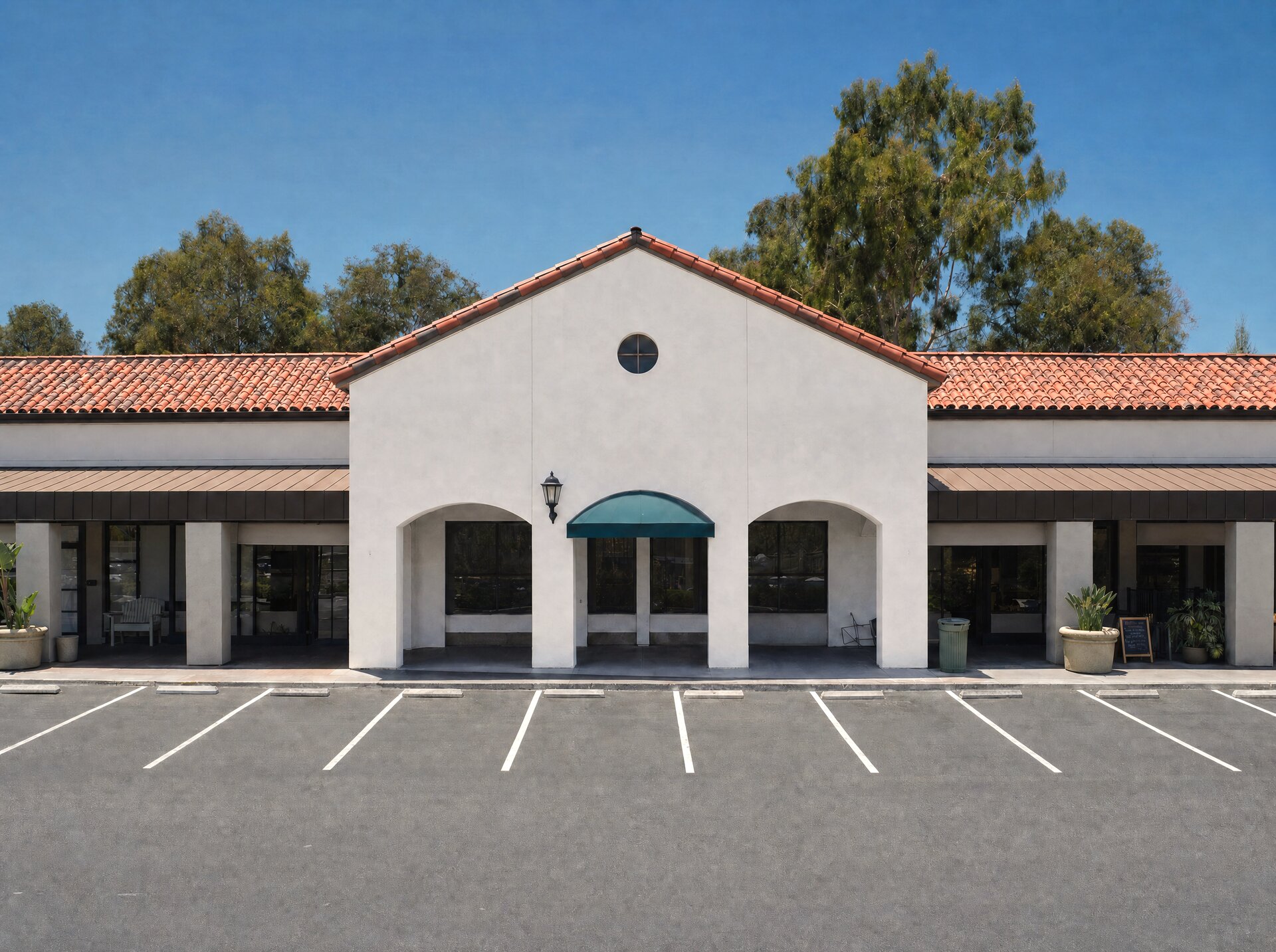 Marbella Plaza — Suite C4 · 3,040 SF — photo 1